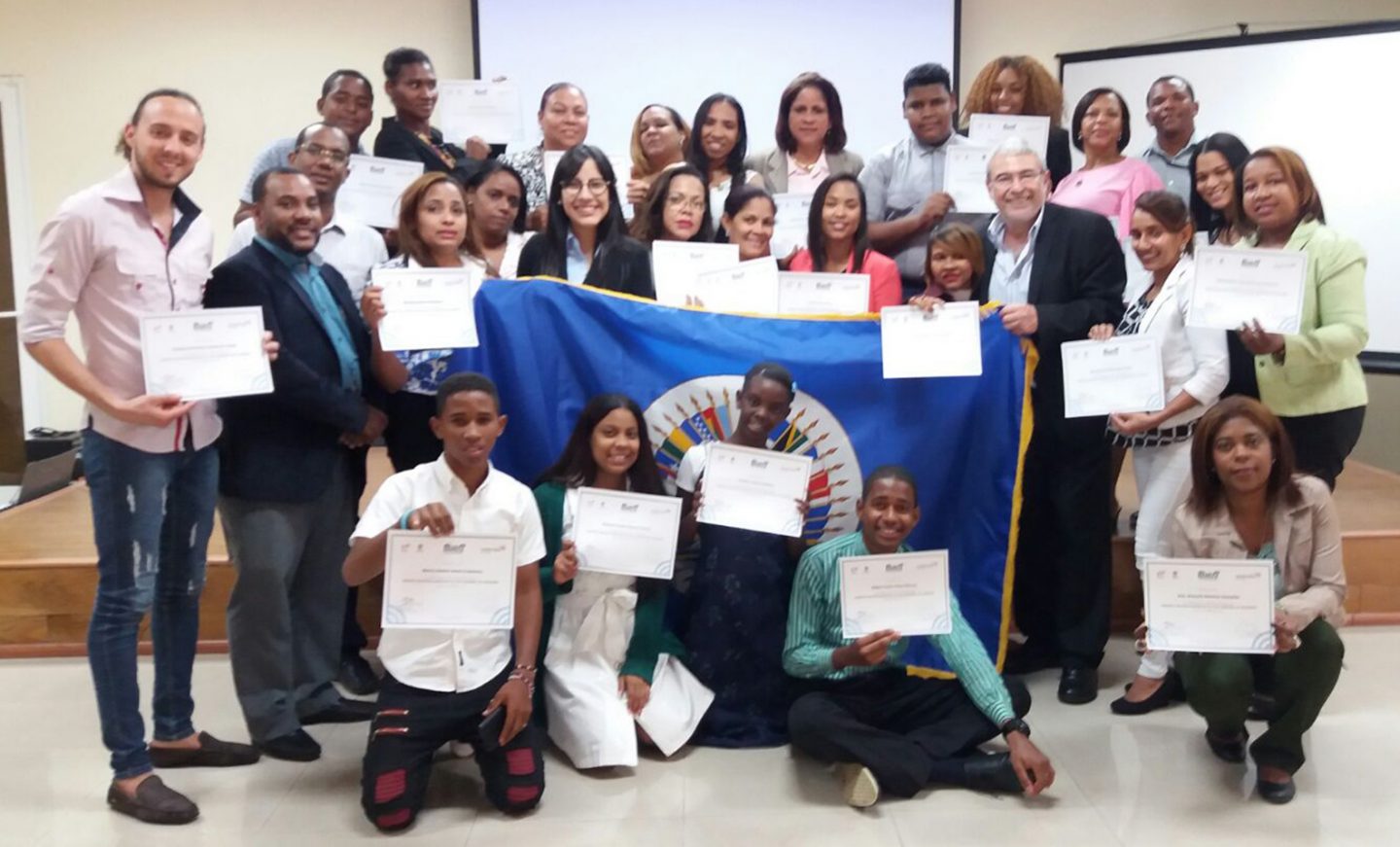 Graduados en República Dominicana los primeros Agentes Multiplicadores del Uso Seguro de Internet