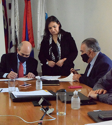 IIN e INAU firman convenio específico para el fortalecimiento de las capacidades de recursos humanos